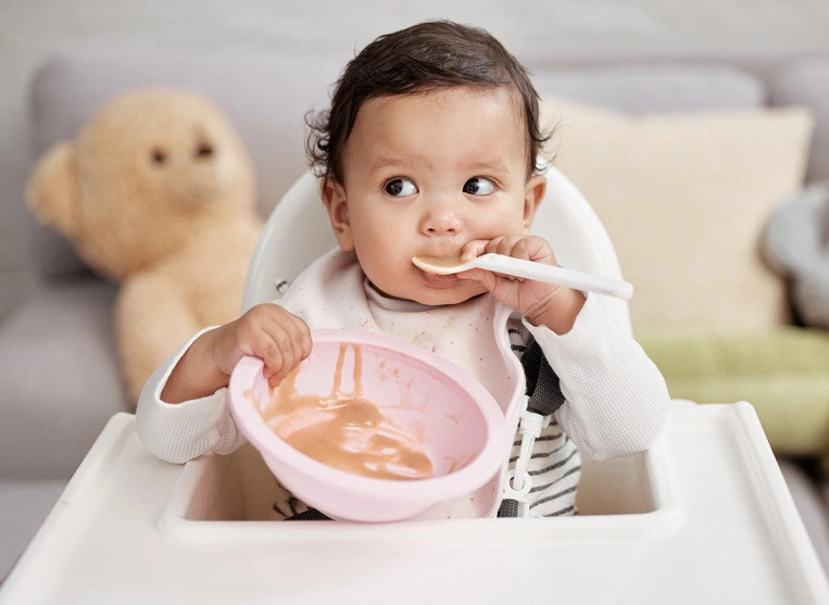 Các loại thực phẩm không nên đưa vào thực đơn ăn dặm cho bé 6 tháng tuổi