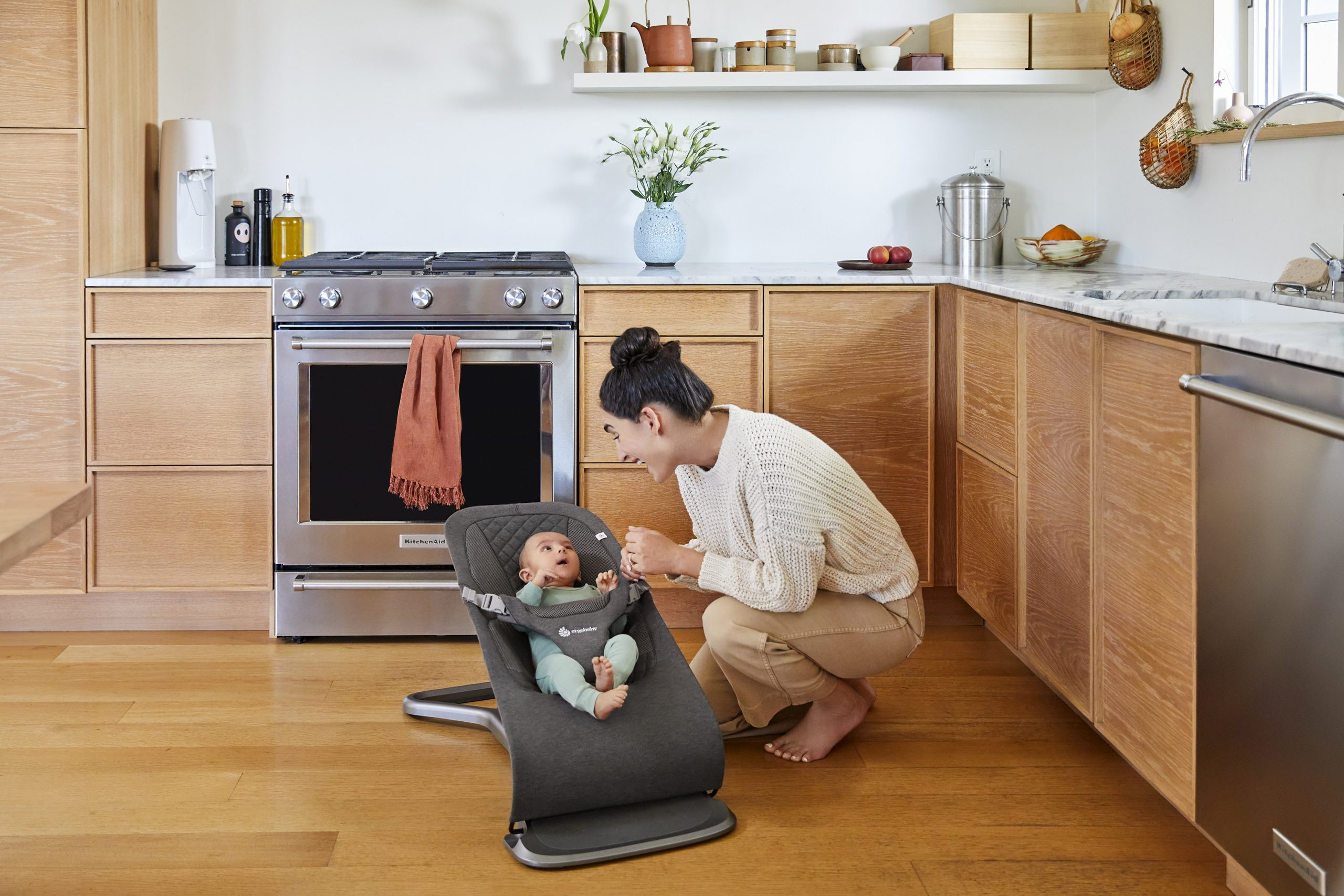 Ghế rung Ergobaby Evolve 3 trong 1 màu xám
