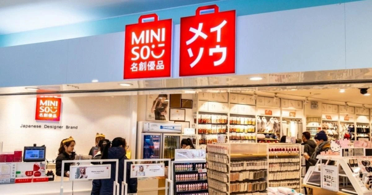 Mặt tiền cửa hàng bán đồ tiêu dùng phổ biến tại TPHCM