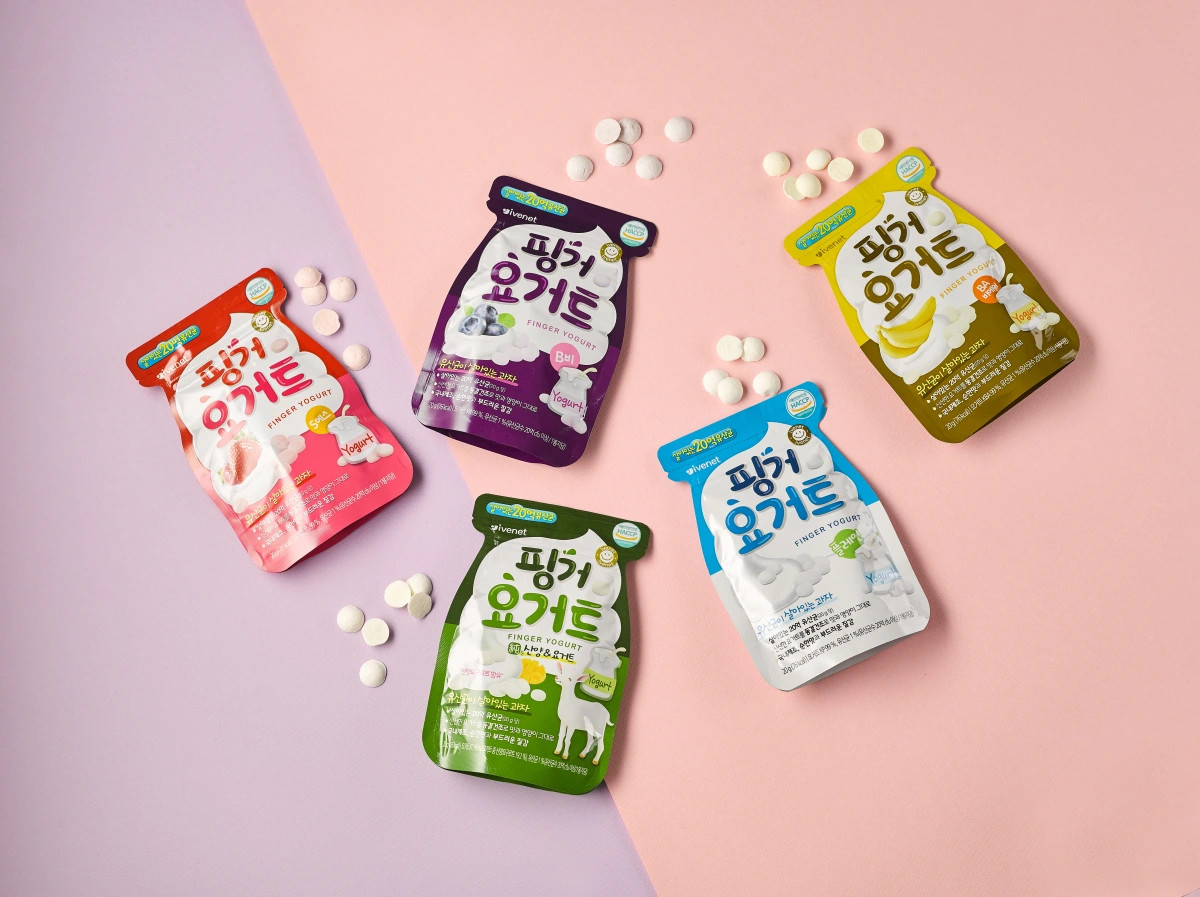 Sữa chua sấy khô hoặc bánh ăn dặm cho bé
