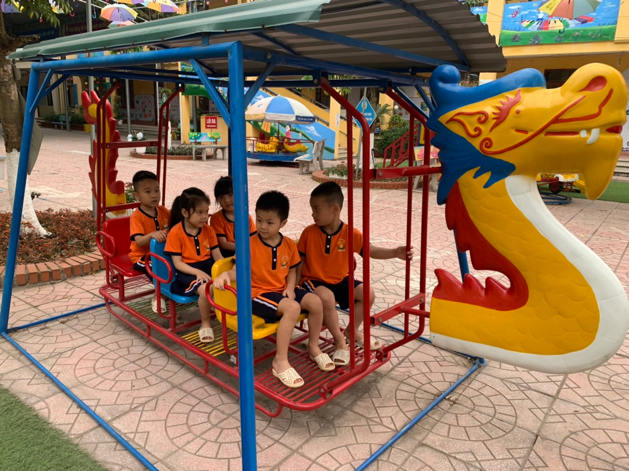 Hướng Dẫn Chi Tiết Làm Đồ Chơi Ngoài Trời Cho Trẻ Mầm Non