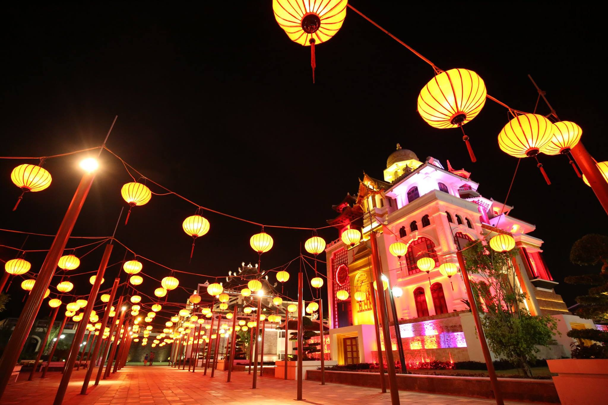 Asia Park lung linh đèn lồng và các tiểu cảnh trang trí cho dịp Trung thu