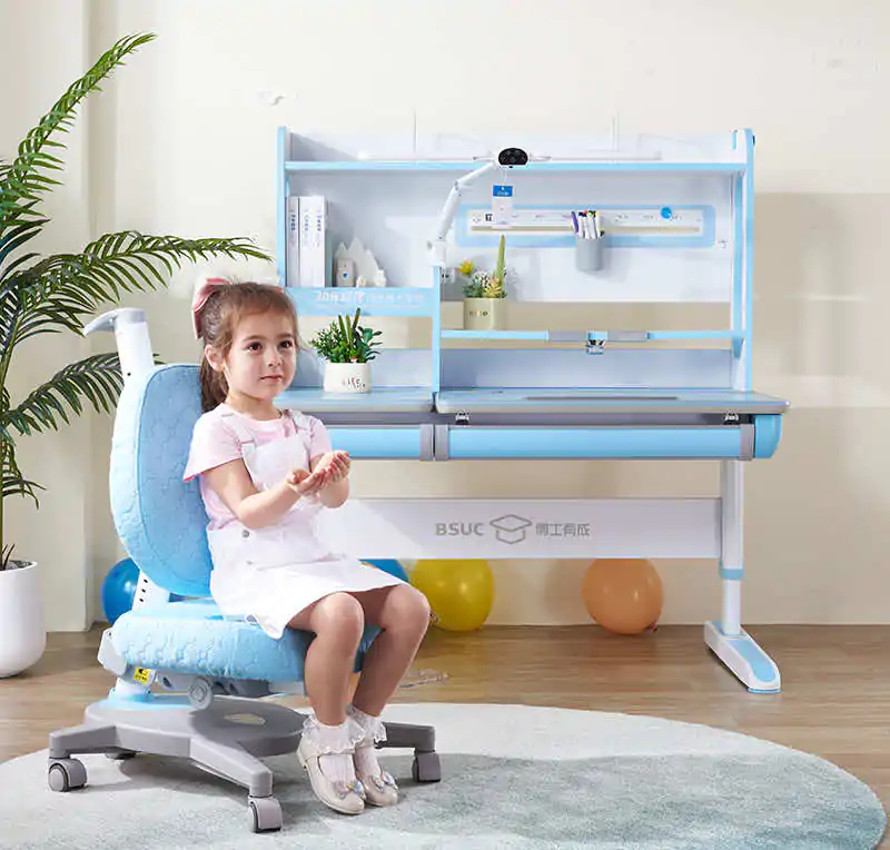Bộ bàn học liền giá sách thông minh cho bé lớp 1 tích hợp lưu trữ hiệu quả