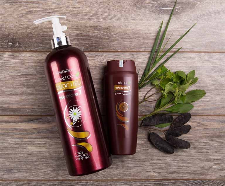 Dầu gội Thái Dương 7 chuyên sâu cho da đầu nhiều gàu, hỗ trợ mọc tóc
