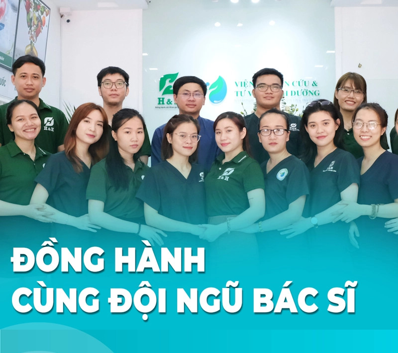 Đội ngũ chuyên gia dinh dưỡng tư vấn sữa tăng cân cho trẻ 4 tuổi