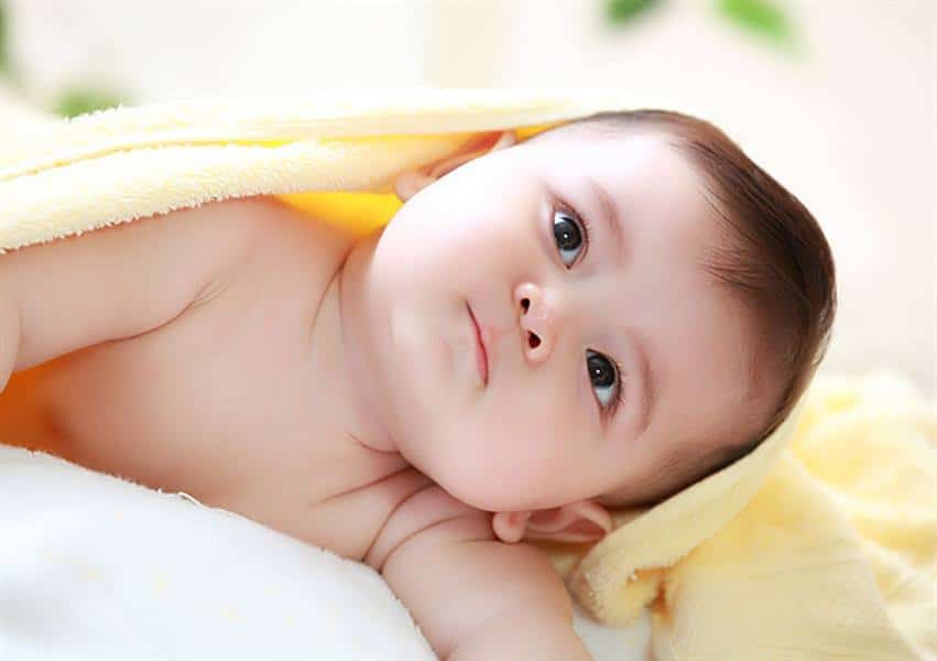 Giữ vệ sinh và cơ thể bé thoáng mát là cách chữa đổ mồ hôi trộm hiệu quả