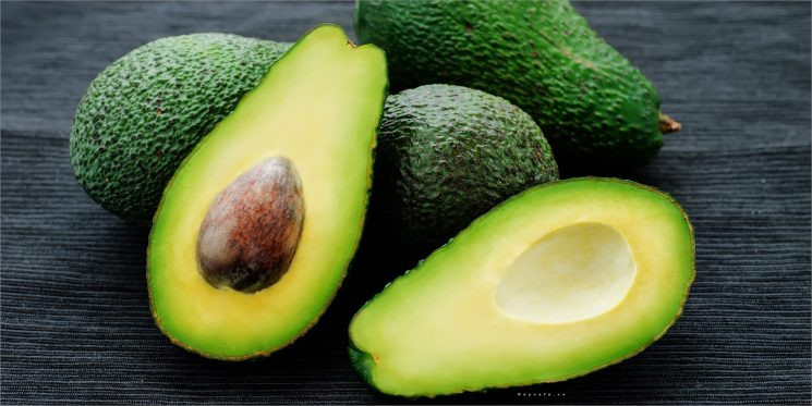 Hình ảnh quả bơ chứa Omega 3, giải đáp mẹ bầu ăn bơ có tốt không