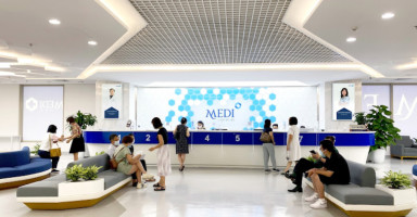 Không gian rộng rãi, hiện đại tại Phòng khám phụ khoa Đa khoa Mediplus Hà Nội, mang lại cảm giác thoải mái cho bệnh nhân