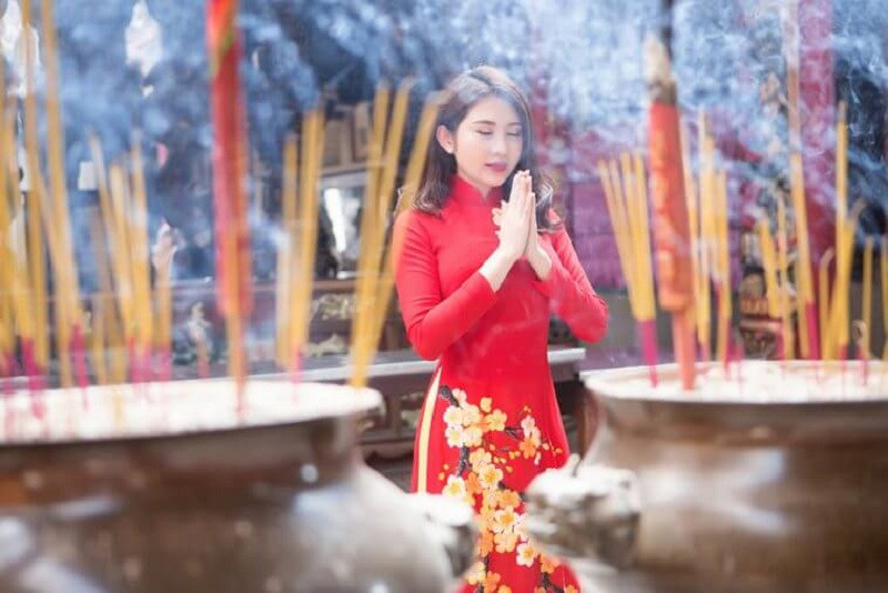 Lễ chùa đầu năm, một nét đẹp tâm linh trong số những điểm vui chơi ở Sài Gòn
