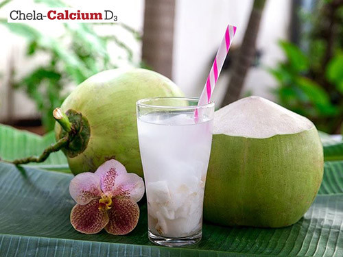 Nước dừa rất giàu dinh dưỡng và an toàn cho sức khỏe bà bầu