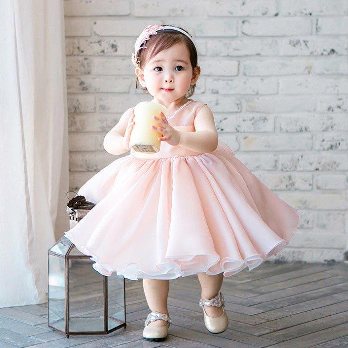 quà cho bé gái 1 tuổi phát triển giao tiếp