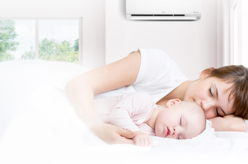 Trẻ sơ sinh nằm điều hòa: Đảm bảo nhiệt độ phòng ổn định