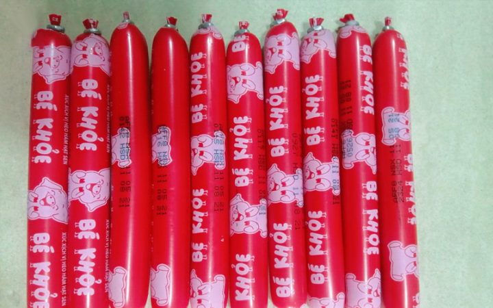 100g Xúc Xích Bao Nhiêu Calo? Phân Tích Dinh Dưỡng Chi Tiết