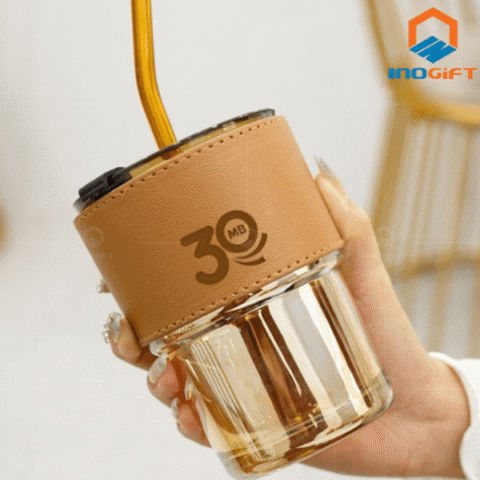 cốc thủy tinh khắc logo theo yêu cầu quà tặng 8 3 dưới 200k