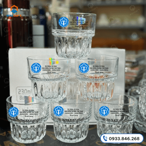 cốc thủy tinh làm quà tặng 30 năm thành lập bảo hiểm xã hội quà tặng 8 3 dưới 200k