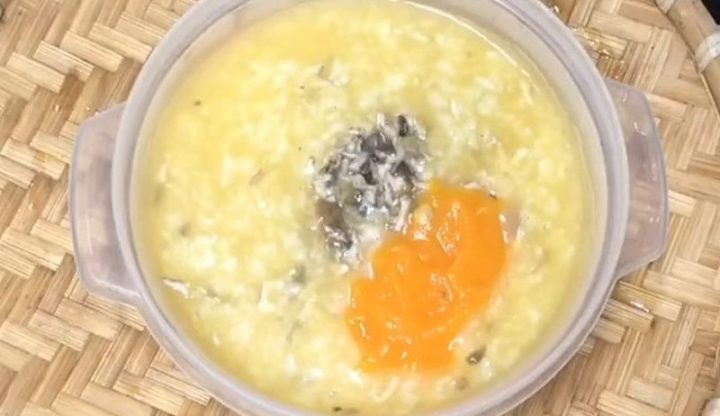Cháo cà rốt lươn bổ dưỡng, giúp bé phát triển xương