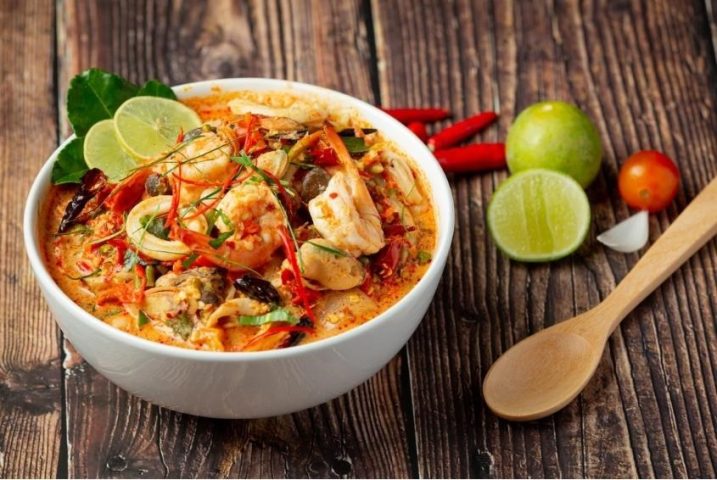 Bà bầu ăn cay được không? Lợi ích và rủi ro cần biết