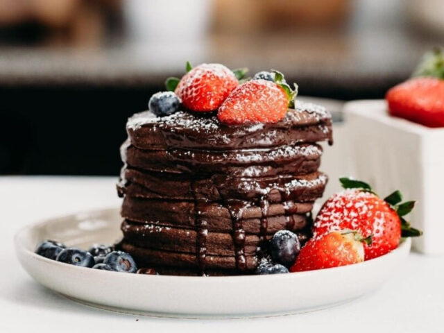 Bánh pancake chocolate thơm ngon, đơn giản dễ làm