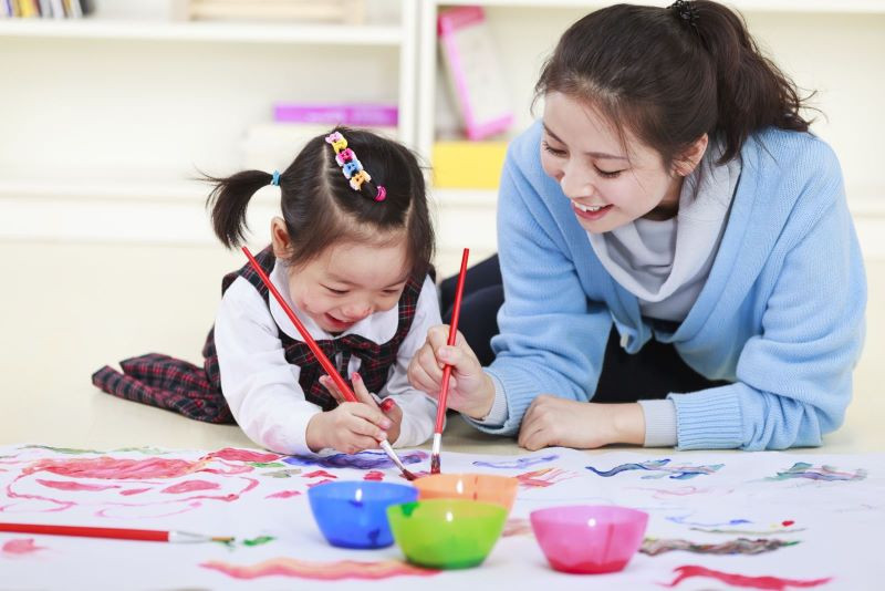 Bé 3 tuổi nên dạy những gì để con phát triển toàn diện?