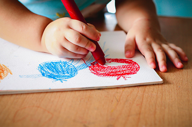 Sáp Màu An Toàn Cho Bé: Hướng Dẫn Chi Tiết Từ A-Z