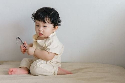 Chiều Cao Cân Nặng Bé Trai 18 Tháng Chuẩn WHO & Cách Nuôi Dưỡng Tối Ưu