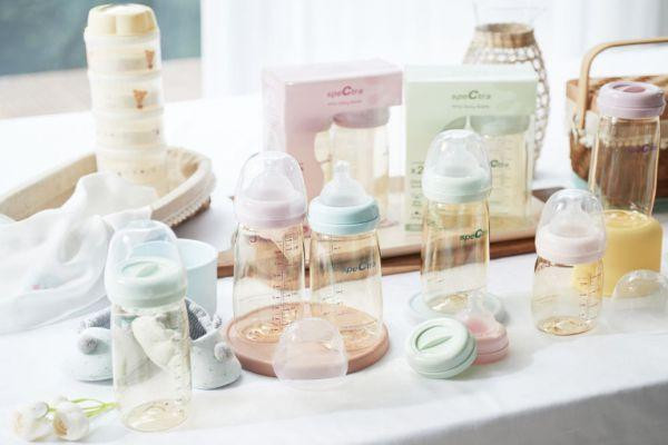 Bình sữa và phụ kiện thiết yếu trong danh sách đồ sơ sinh cần sắm