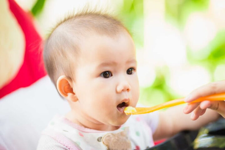 Bổ sung các vitamin cần thiết cho bé yêu. (Ảnh: Sưu tầm internet)