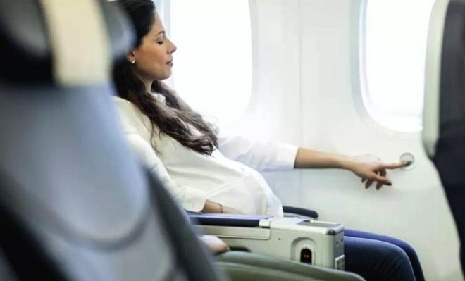 Bầu có đi được máy bay không: Hướng dẫn an toàn và quy định cụ thể Bầu có đi được máy bay không: Hướng dẫn an toàn và quy định cụ thể