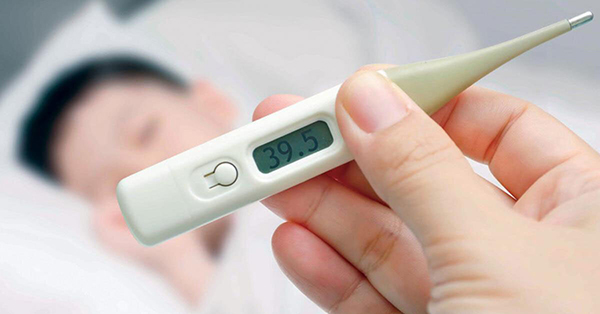 Nhiệt kế điện tử giúp phát hiện sốt và các vấn đề sức khỏe của trẻ
