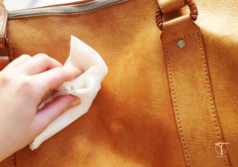 Cách tẩy vết mực trên đồ da tại nhà nhanh chóng hiệu quả