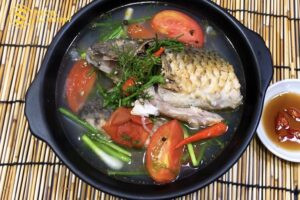 Canh chua cá chép chua ngọt kích thích vị giác cho bà bầu