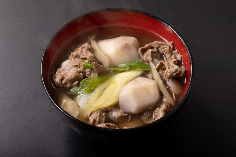 Canh khoai môn nấu sườn non, món ăn truyền thống mang ý nghĩa may mắn dịp Trung thu