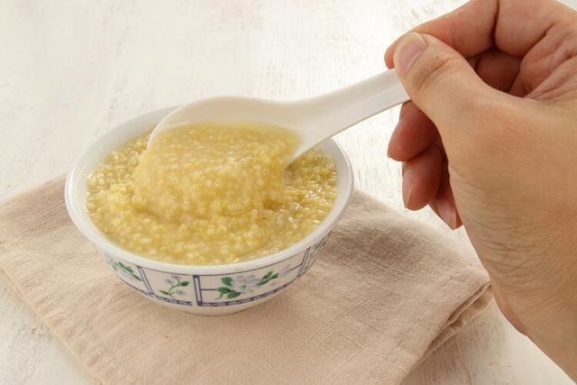 Cách Nấu Cháo Kê Cho Bé Ăn Dặm Chuẩn Dinh Dưỡng Từ A-Z