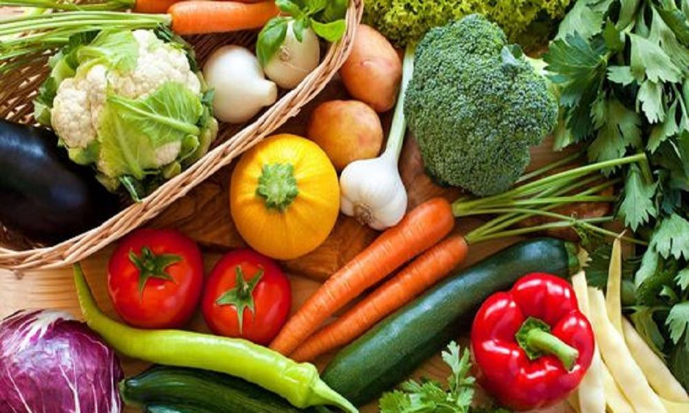 Cháo yến mạch rau củ đa sắc cho bé 6 tháng