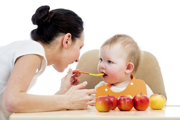 Chế độ dinh dưỡng và các món cháo ăn dặm cho bé 7 tháng khỏe mạnh