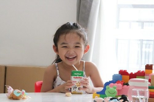 Đánh giá chất lượng sữa Nutifood cho bé và gia đình