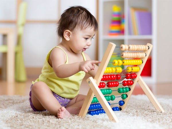 Đồ Chơi Thông Minh Cho Bé 1 Tuổi: Hướng Dẫn Toàn Diện Kích Thích Phát Triển