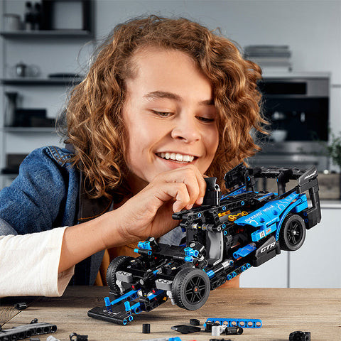 Đồ chơi thông minh cho trẻ 10 tuổi – LEGO giúp rèn luyện tư duy logic và sáng tạo