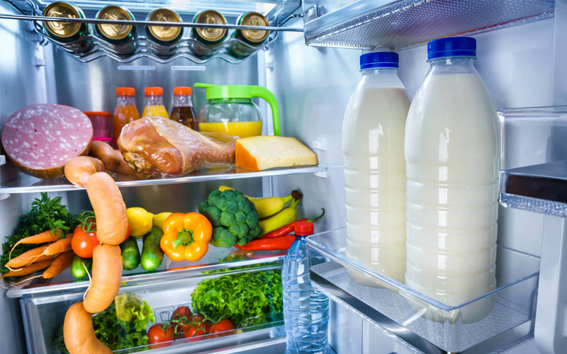 Đóng kín nắp giúp bảo quản sữa đặc trong tủ lạnh hiệu quả