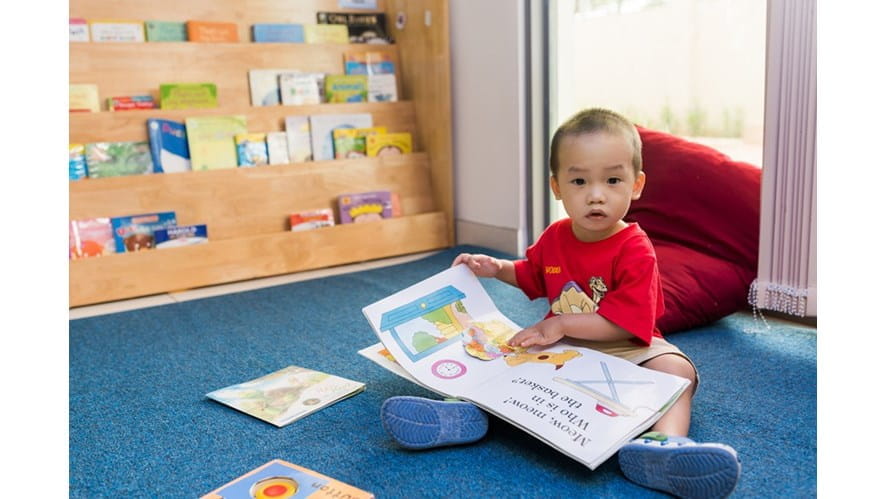 Trẻ 2 Tuổi Biết Làm Gì? Khám Phá Toàn Diện Giai Đoạn Vàng Phát Triển