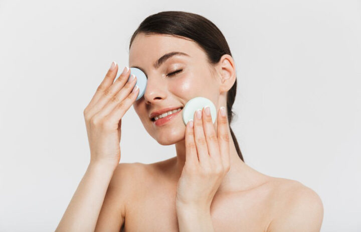 Dùng serum trước hay toner trước? Tránh kết hợp các hoạt chất xung đột trong serum và toner