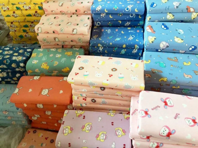 Gối cao su non cho trẻ em với chất liệu cotton mềm mại, thấm hút tốt