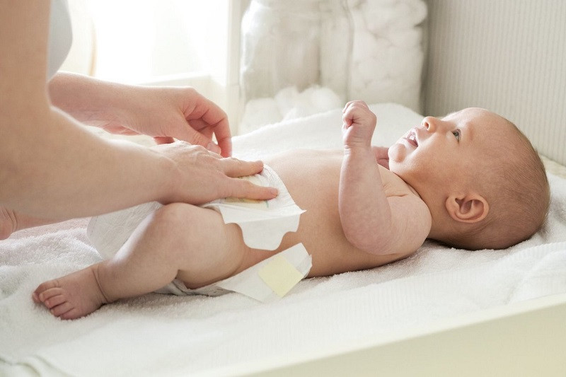 Giãn Ruột Sinh Lý Trẻ Sơ Sinh: Dấu Hiệu và Cách Chăm Sóc Đúng Cách