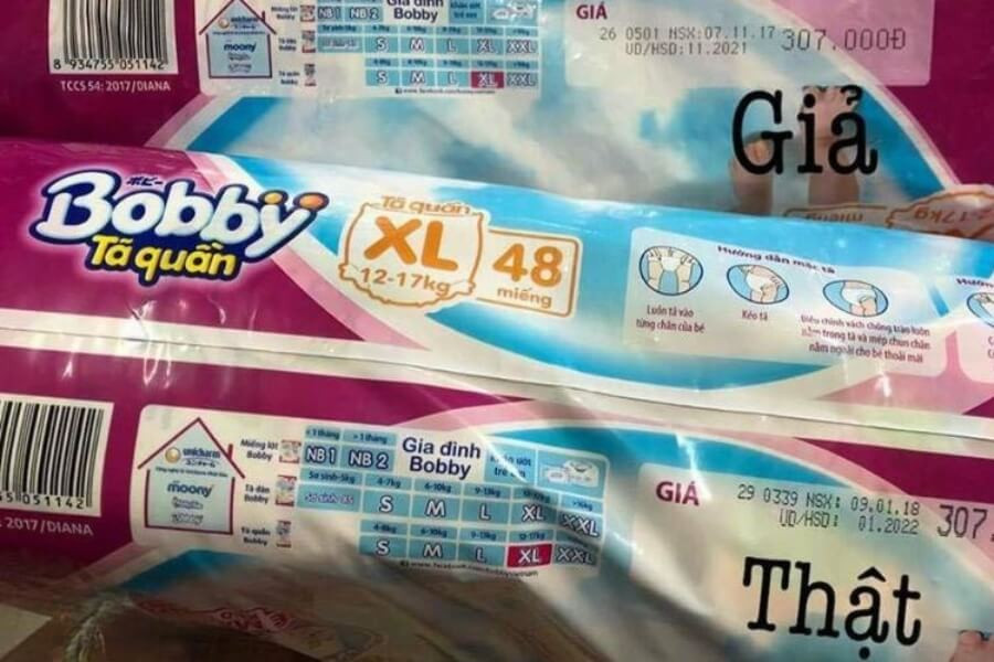Hình ảnh phân biệt bỉm Bobby thật giả qua bao bì và chất lượng bề mặt