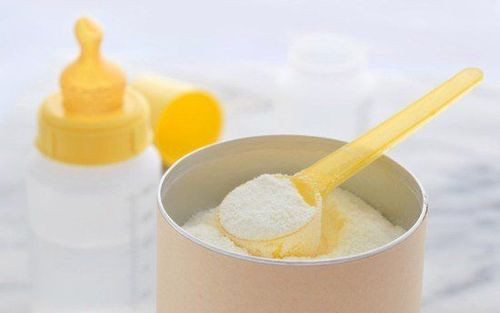 Trẻ Sơ Sinh Thường Đi Ngoài Mấy Lần 1 Ngày: Cẩm Nang Chi Tiết Cho Cha Mẹ