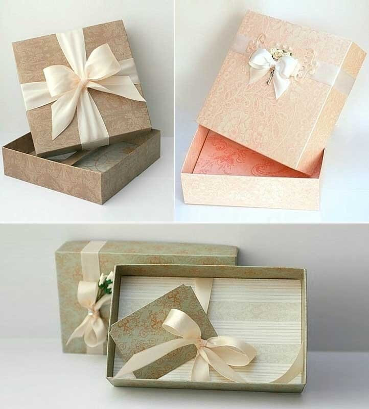 Hướng dẫn cách làm hộp đựng quà handmade bằng giấy hình vuông với các nếp gấp tỉ mỉ.