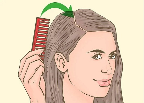 Hướng dẫn chia ngôi tóc ngang vai để tết tóc kiểu Pháp cho bé