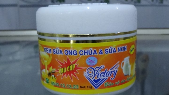 Kem Sữa Ong Chúa Sữa Non: Bí Quyết Dưỡng Da Toàn Diện