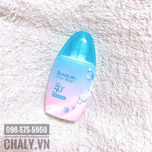 Kết cấu gốc nước và khả năng che khuyết điểm của kem chống nắng vật lý Sun Play Nhật