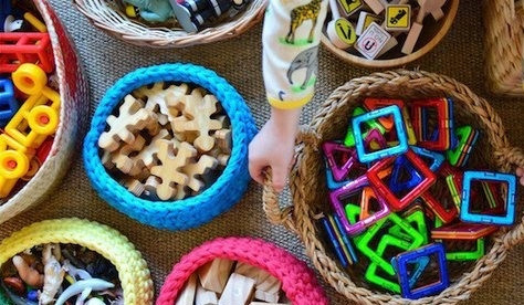 Đồ Chơi Theo Phương Pháp Montessori: Hướng Dẫn Toàn Diện